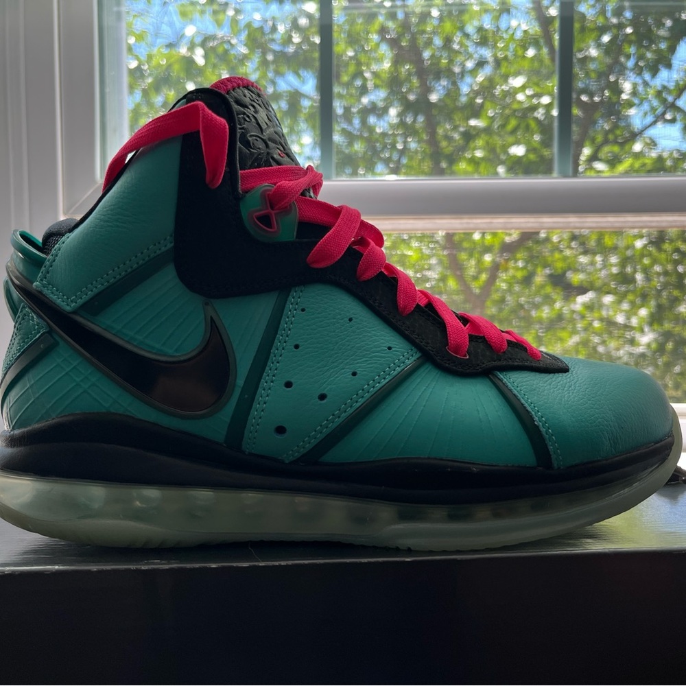 Nike LeBron 8 South Beach Pink, Teal Sz 9.5